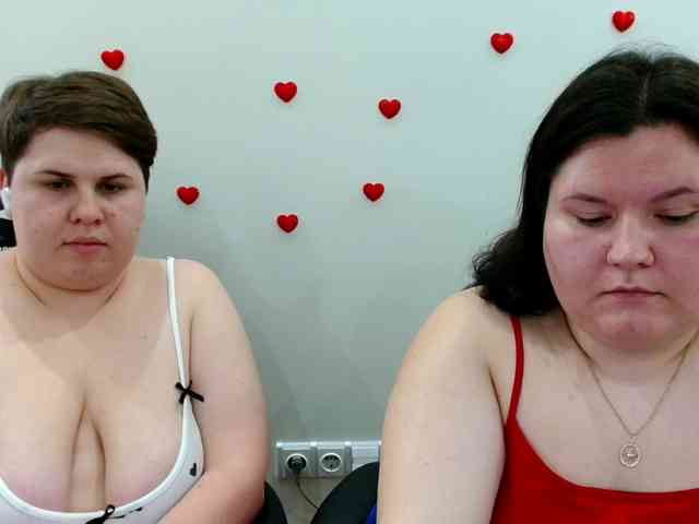 Model: BeckyAndEllen