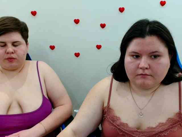 beckyandellen's live room