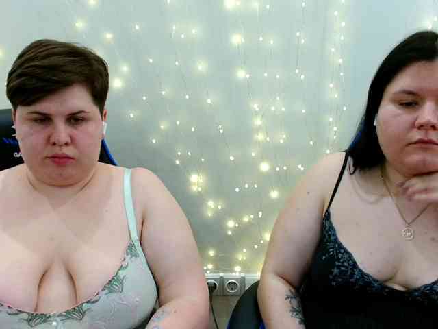BeckyAndEllen webcam