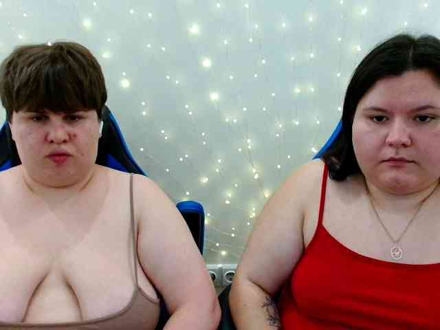 BeckyAndEllen webcam