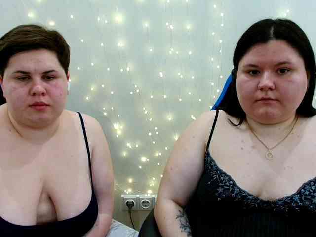 BeckyAndEllen webcam