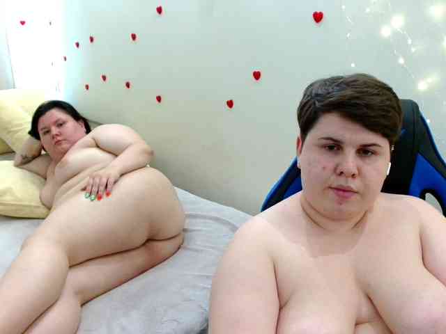 BeckyAndEllen webcam