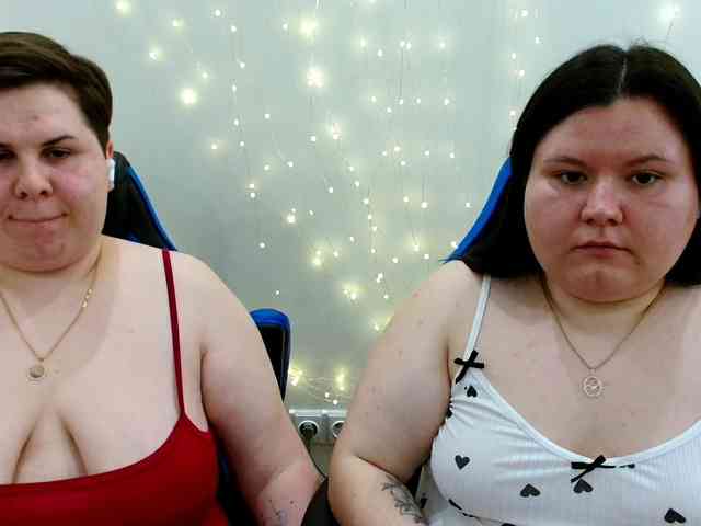 BeckyAndEllen webcam