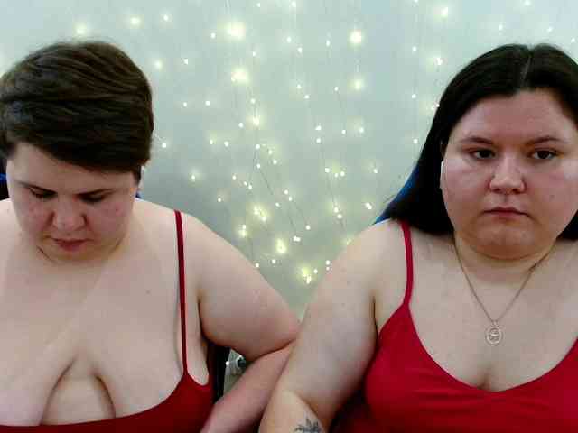 Model: BeckyAndEllen