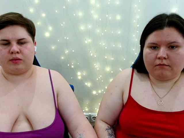 BeckyAndEllen webcam