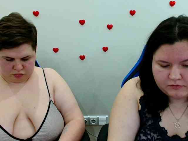 BeckyAndEllen webcam