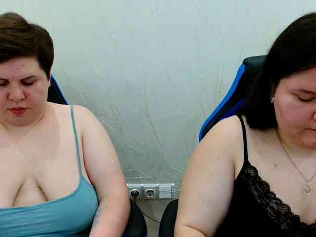 BeckyAndEllen webcam