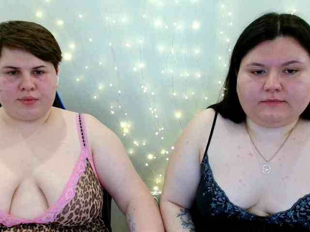 BeckyAndEllen webcam