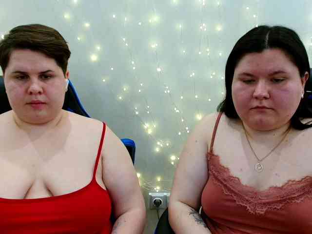 BeckyAndEllen webcam