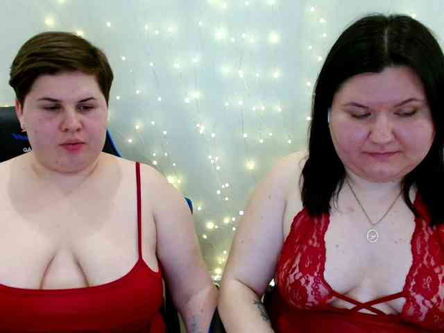 Model: BeckyAndEllen