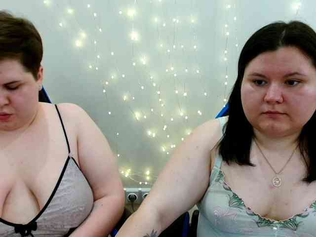 BeckyAndEllen webcam