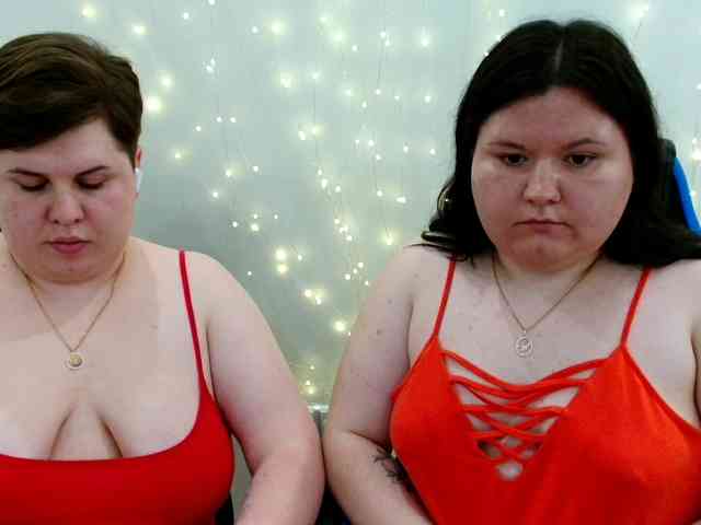 BeckyAndEllen webcam