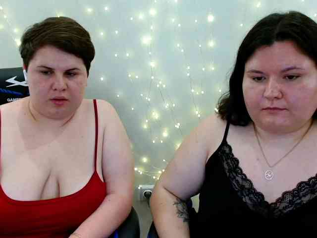 BeckyAndEllen webcam
