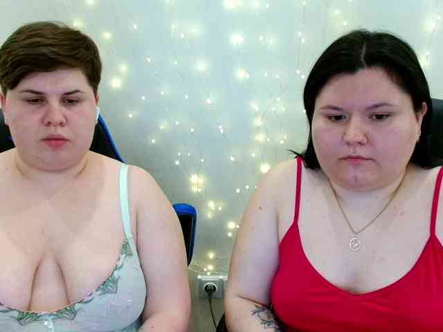 BeckyAndEllen webcam