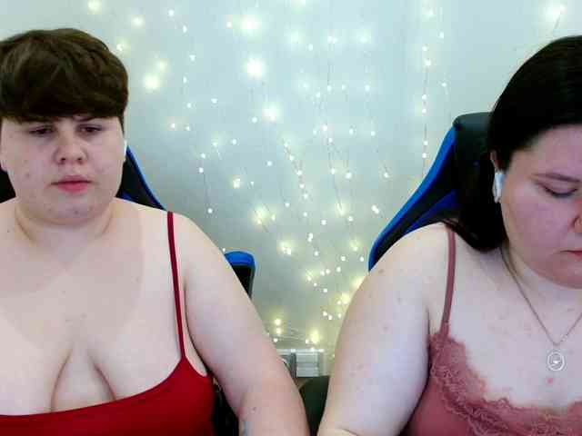 BeckyAndEllen webcam