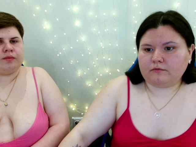 BeckyAndEllen webcam