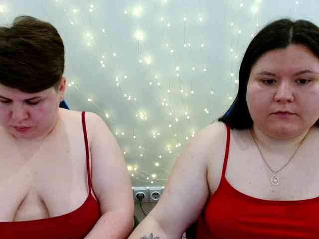 BeckyAndEllen webcam