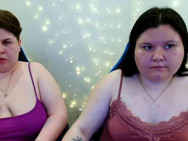 BeckyAndEllen webcam