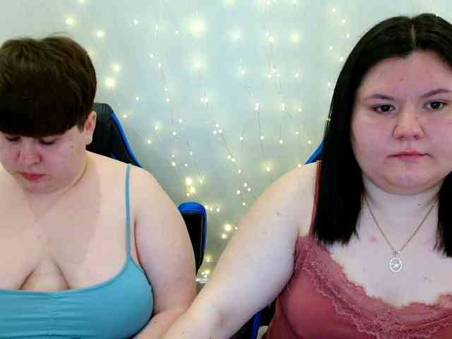 BeckyAndEllen webcam