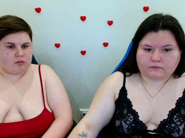 Model: BeckyAndEllen