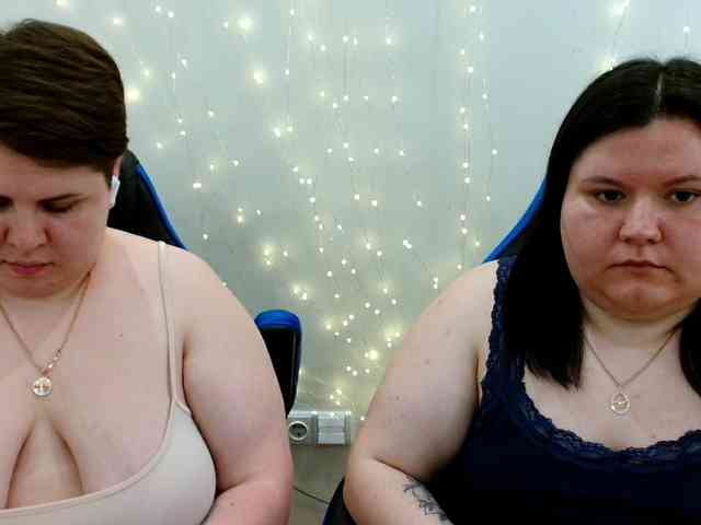 BeckyAndEllen webcam