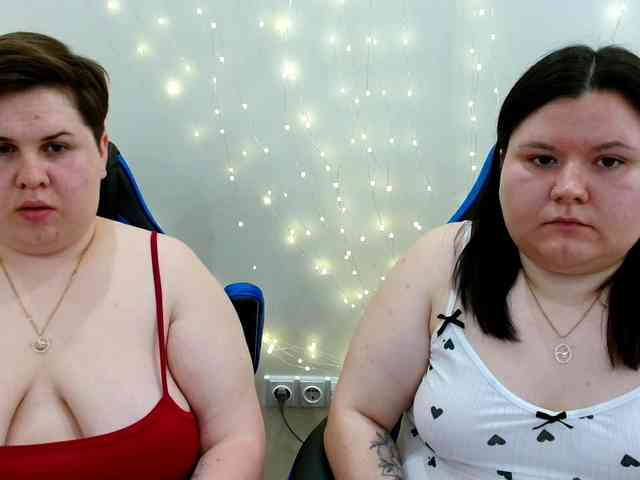 BeckyAndEllen webcam