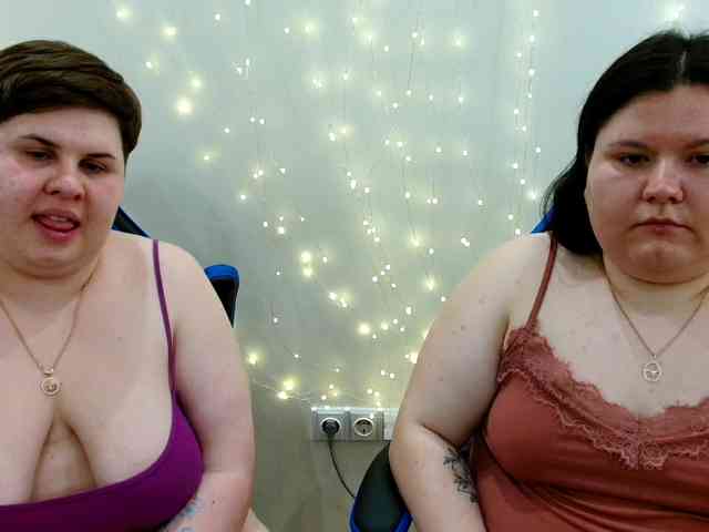 BeckyAndEllen webcam