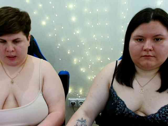 BeckyAndEllen webcam