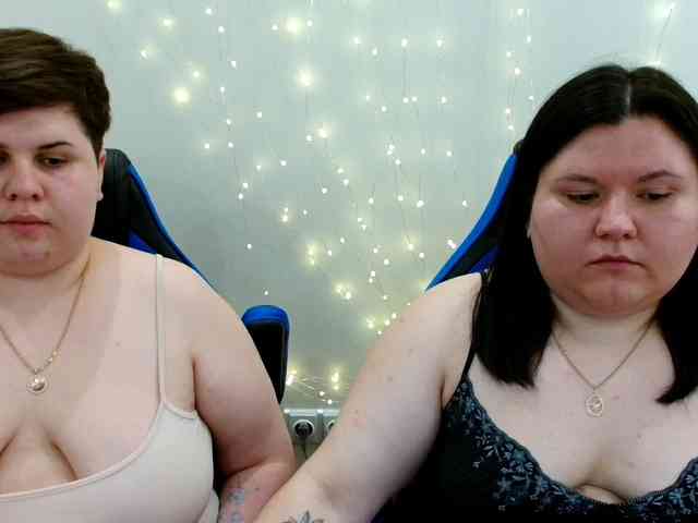 BeckyAndEllen webcam