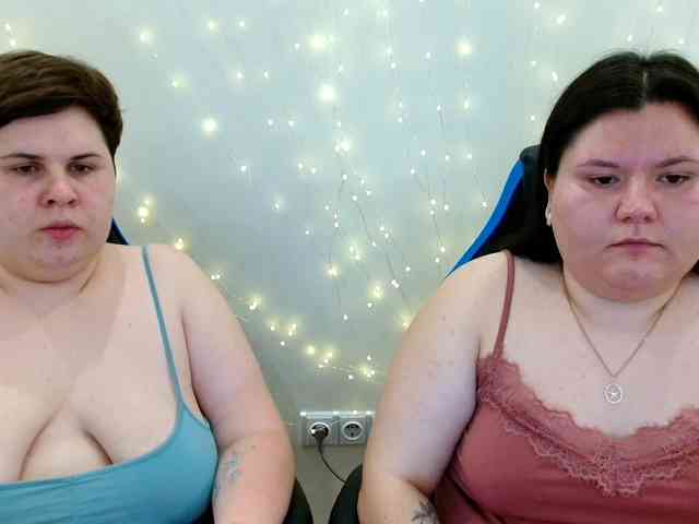 BeckyAndEllen webcam