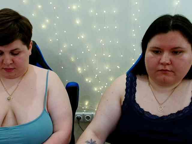 BeckyAndEllen webcam