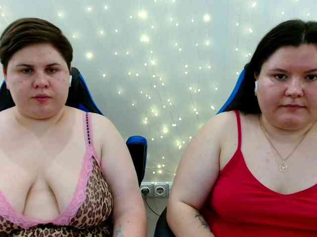 BeckyAndEllen webcam