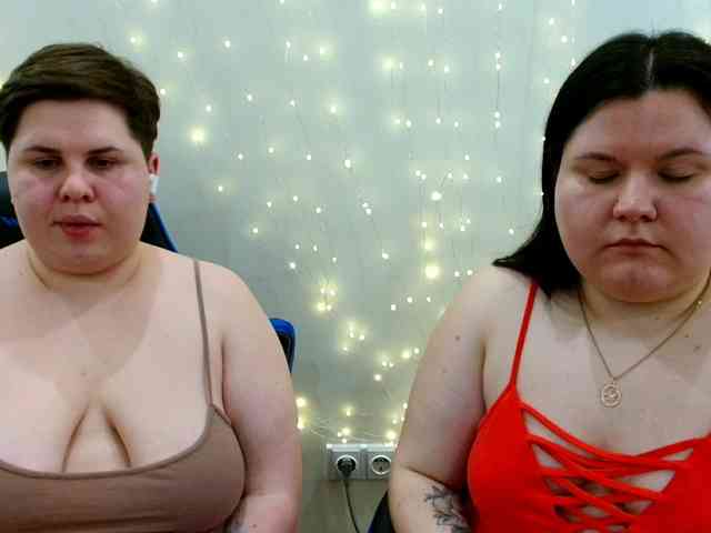 BeckyAndEllen webcam