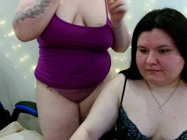 BeckyAndEllen webcam