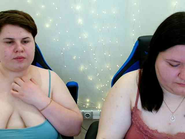 BeckyAndEllen webcam