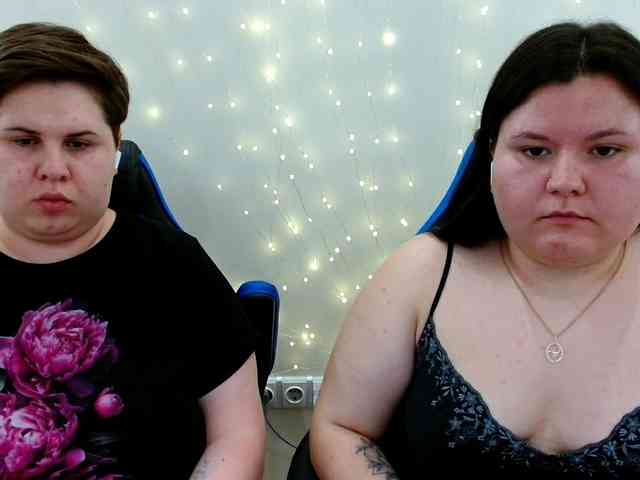 BeckyAndEllen webcam