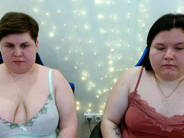 BeckyAndEllen webcam