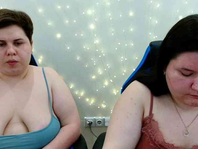 BeckyAndEllen webcam