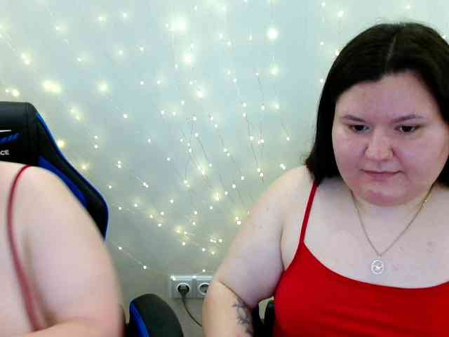 BeckyAndEllen webcam