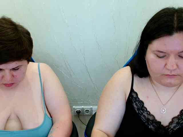 BeckyAndEllen webcam