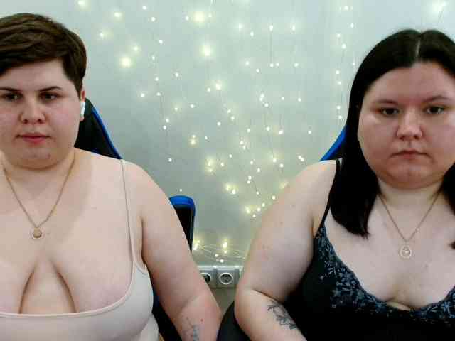 BeckyAndEllen webcam