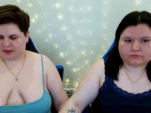 BeckyAndEllen webcam