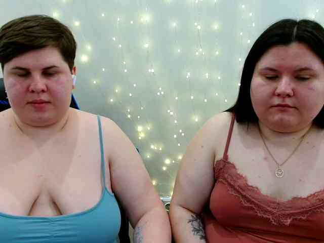 BeckyAndEllen webcam