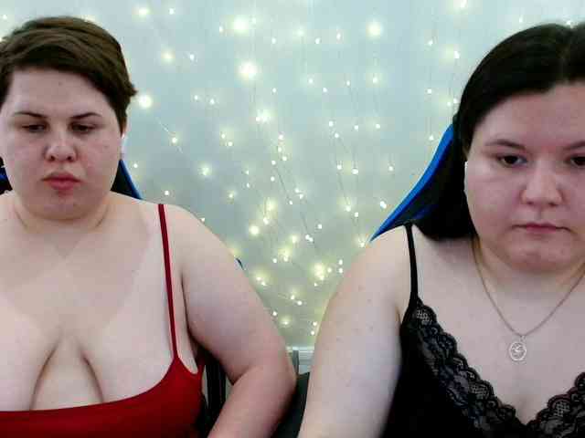 BeckyAndEllen webcam