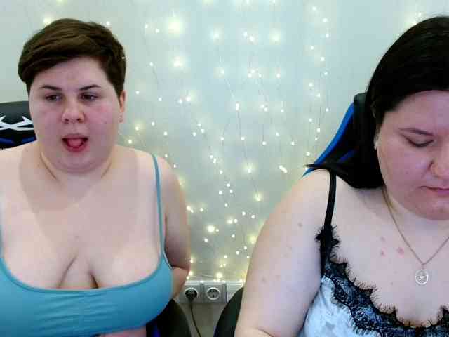 BeckyAndEllen webcam
