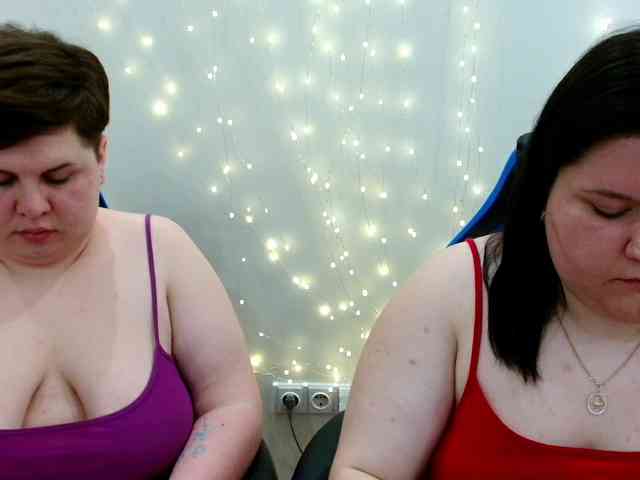 BeckyAndEllen webcam