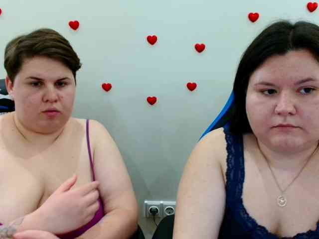 BeckyAndEllen webcam