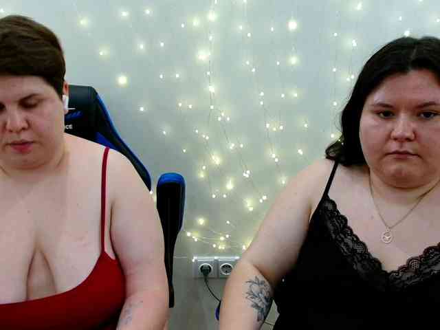 BeckyAndEllen webcam