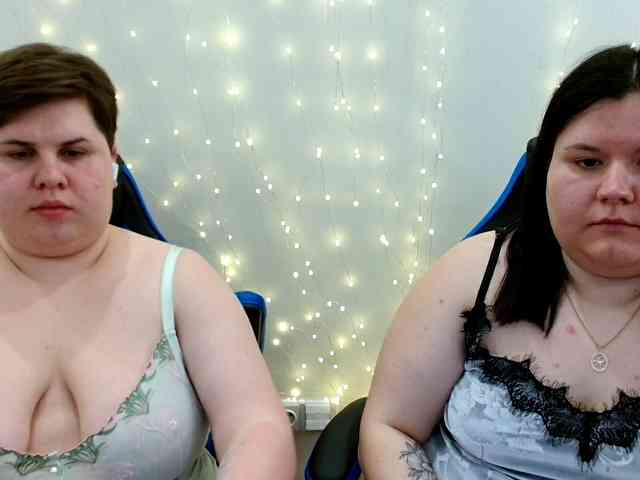 BeckyAndEllen webcam