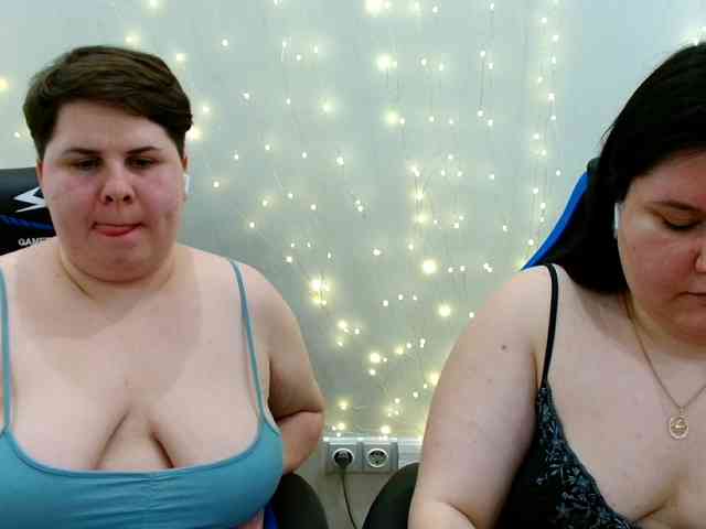 BeckyAndEllen webcam